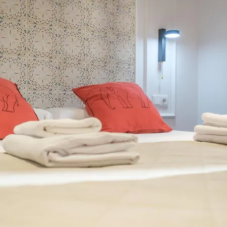 Ξενοδοχείο με διαμερίσματα Modern Close To Centre