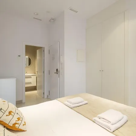 Comfortable Close To Centre