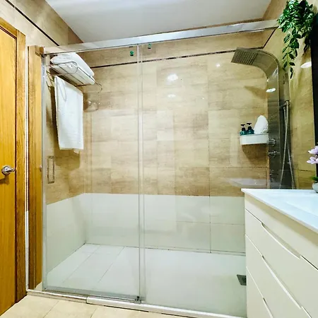 Stylish With Terrace On The Beachfrom Lägenhet Valencia