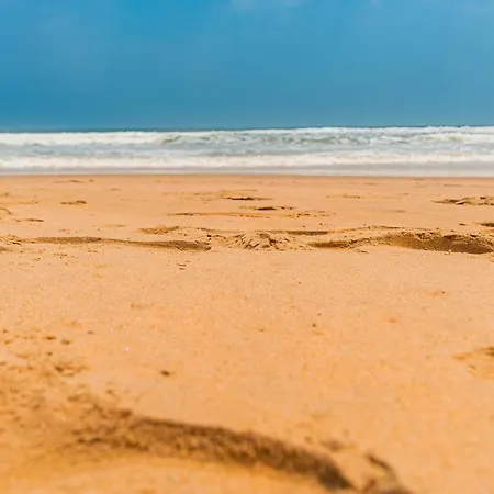 شقة Carisan1 - 6 Min To Beach, Modern, Bright