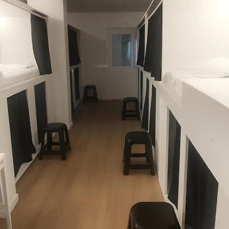 Cozy Nook אכסניה *