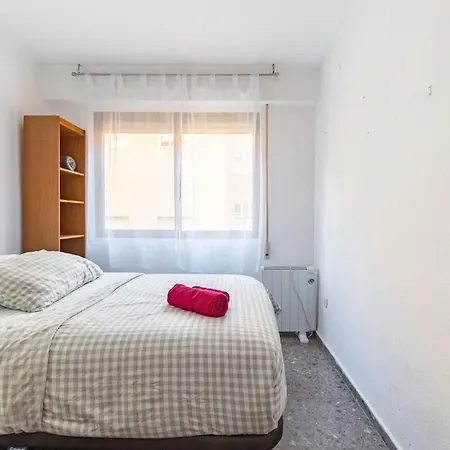 Invalencia - Yecla Flat 4 Bdrm & 2 Wc With Terrace *