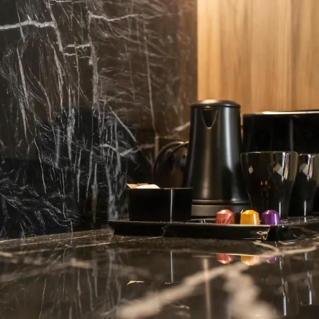 Blanq Gran Via فندق فالنسيا