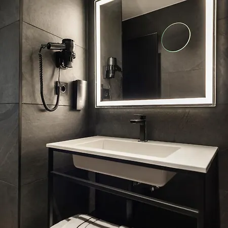 Blanq Gran Via 4* Valencia