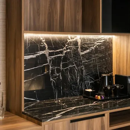 Blanq Gran Via 4* Valencia