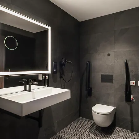 Blanq Gran Via Hotel