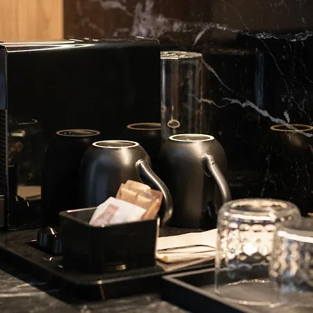 Blanq Gran Via Hotel Valencia