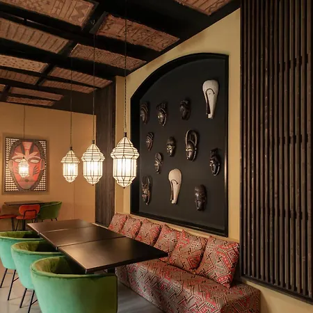 Blanq Gran Via Hotel