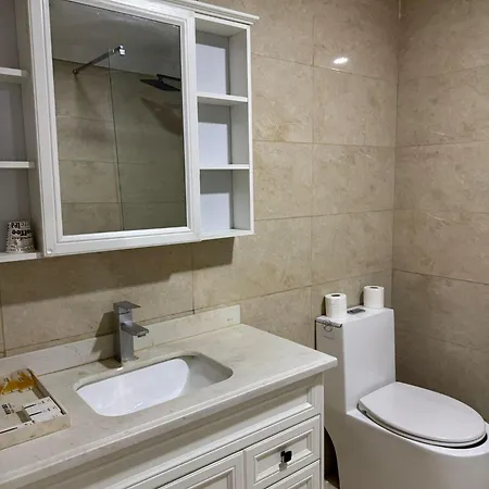 Air Aviacion ホテル 2*