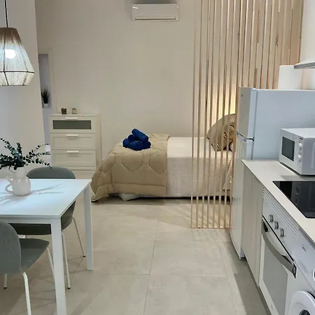 Urban Center - Alma Daire