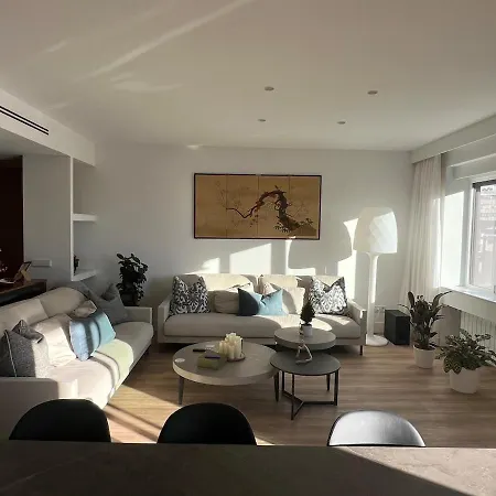 Bright Spacious Luxury アパート *