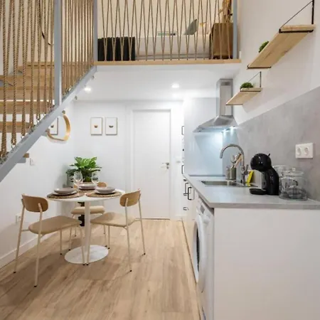 De Diseno En Roig Arena Daire Valensiya