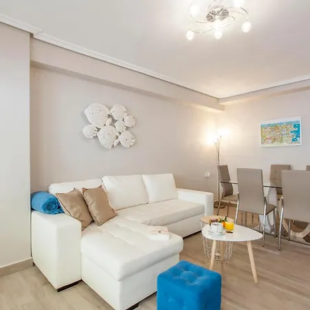 Flat 3 Bedroom In Extramurs 아파트 *