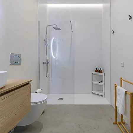 Appartamento Modern & Stylish Close To The Valenza