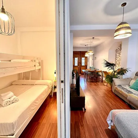 Padre Anton Seasonal Apartment Valencia