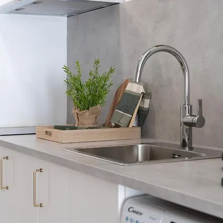 Loft M11 - Ground & Arena Connected