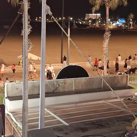 Con Gran Terraza Frente Al Mar Playa *