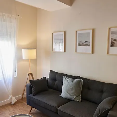 Arts 5 Apartment