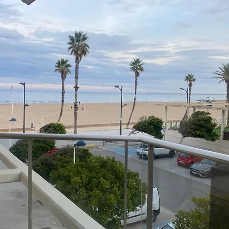 En Primera Linea De Playa 38 * Valencia