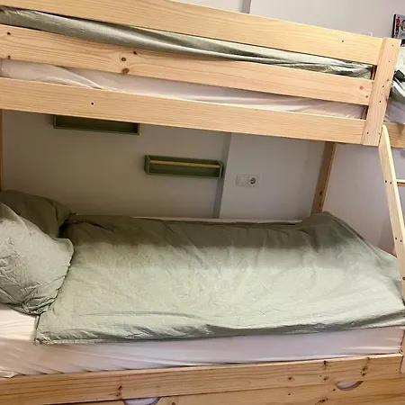 Beachfront Family 아파트