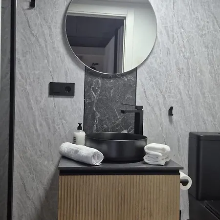 Impresionante Apartamento Industrial Fallas Wifi Gratis Hasta 4 Apartment Valencia