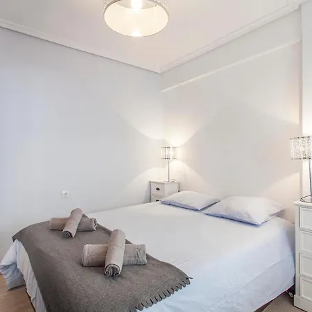 Flat 3 Bedroom In Extramurs Валенсия