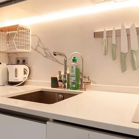Sleeklofts Floor 2-bedroom With Terrace * Valencia