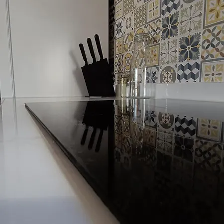 Magnifico Y Moderno Estudio Bien Ubicado * ולנסיה