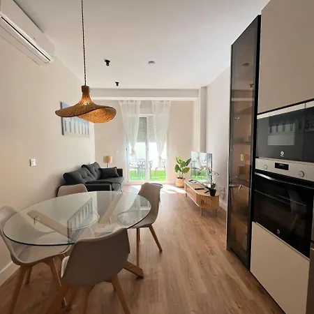 Artes 323 Apartment *