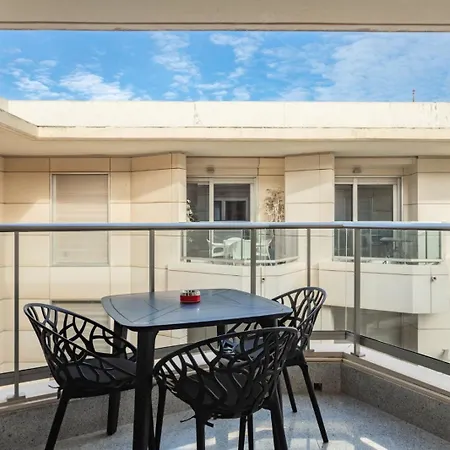 Apartment Vibe - Oceanfront Escape *