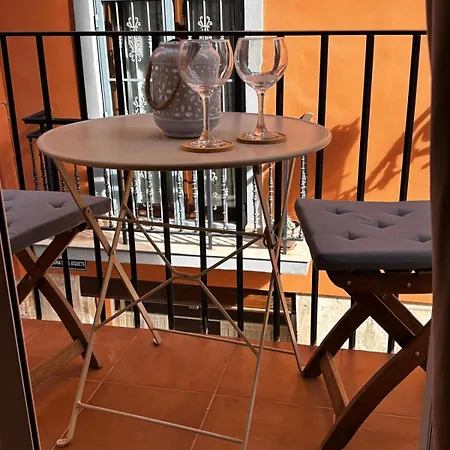 Estudio Recien Decorado En El Mejor Centro Historico דירה