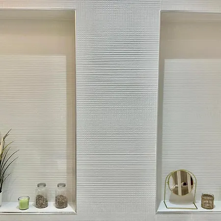 Urban Center - Alma Daire