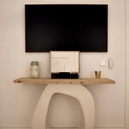 Apartment Stylish & Cozy Flat In Heart Of Eixample,