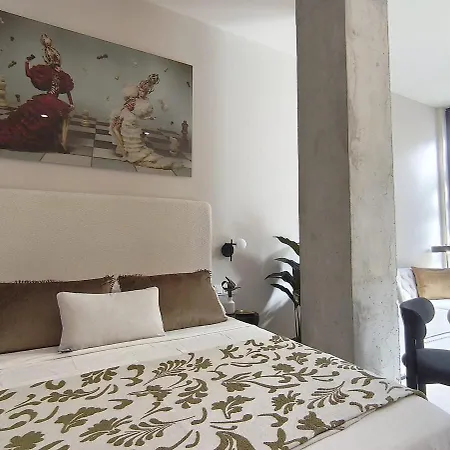 Διαμέρισμα Loft - B4 Smart Access & Urban Calm