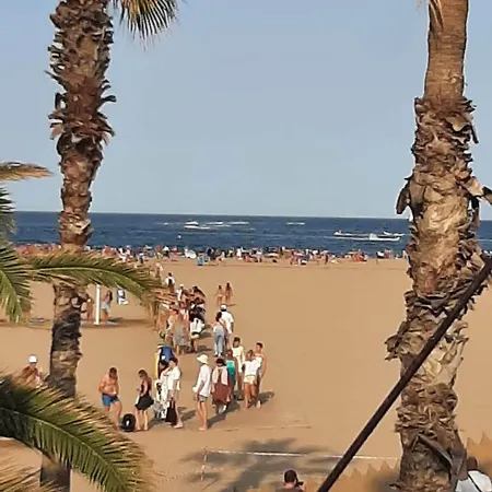Con Gran Terraza Frente Al Mar Playa Walencja