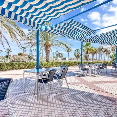 Beachfront Family *