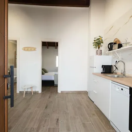 Pinedo Playa Rustico Apartment