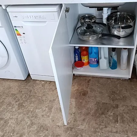 Magnifico Y Moderno Estudio Bien Ubicado * ולנסיה
