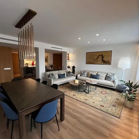 Apartment Bright Spacious Luxury