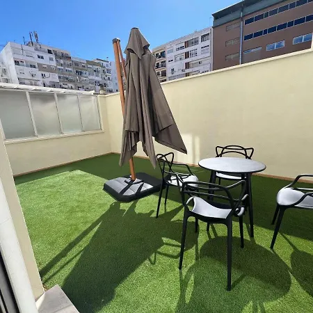 Sunny Terrace 2br2ba 아파트 *