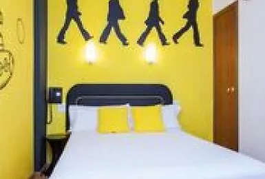 Hotel Casual De La Música
