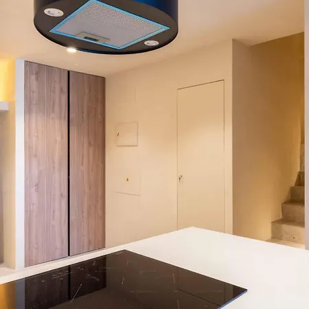 Vlc Host - Reina 166 B 발렌시아