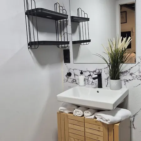 Impresionante Apartamento Industrial Fallas wifi gratis hasta 4 Appartamento Valenza