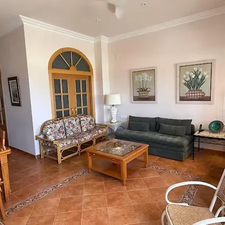 Con Gran Terraza Frente Al Mar Playa