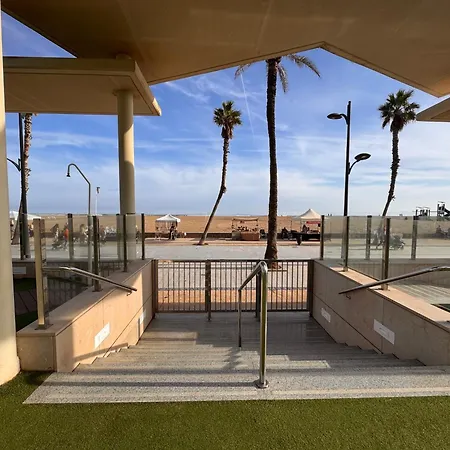 Vibe - Oceanfront Escape فالنسيا