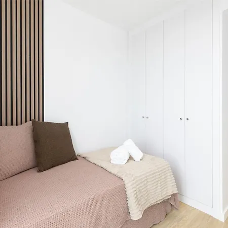 Apartup Port Marina Azura *