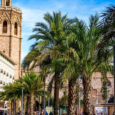 Plaza La Reina 3Th Floor & No Elevator 아파트 발렌시아