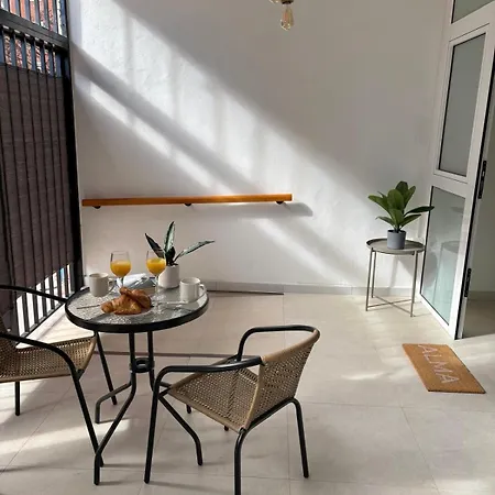 Urban Center - Alma 아파트 *