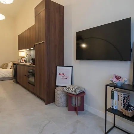 02 - Les Artes Apartment *