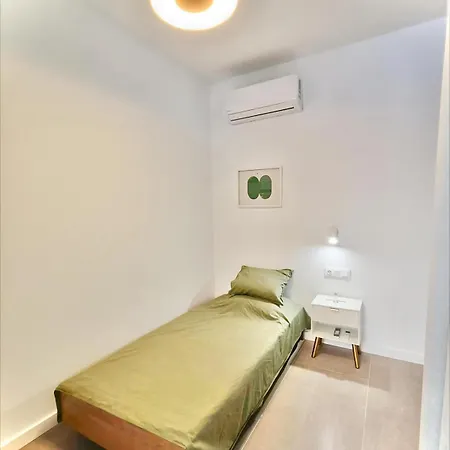 New Loft Near The And Downtown 公寓